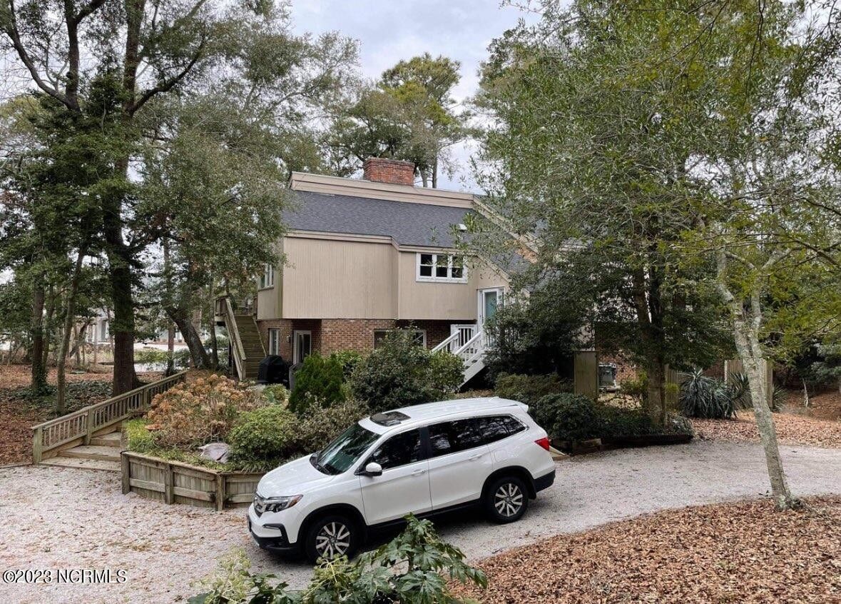 Single Family Residence Pine Knoll Shores, NC