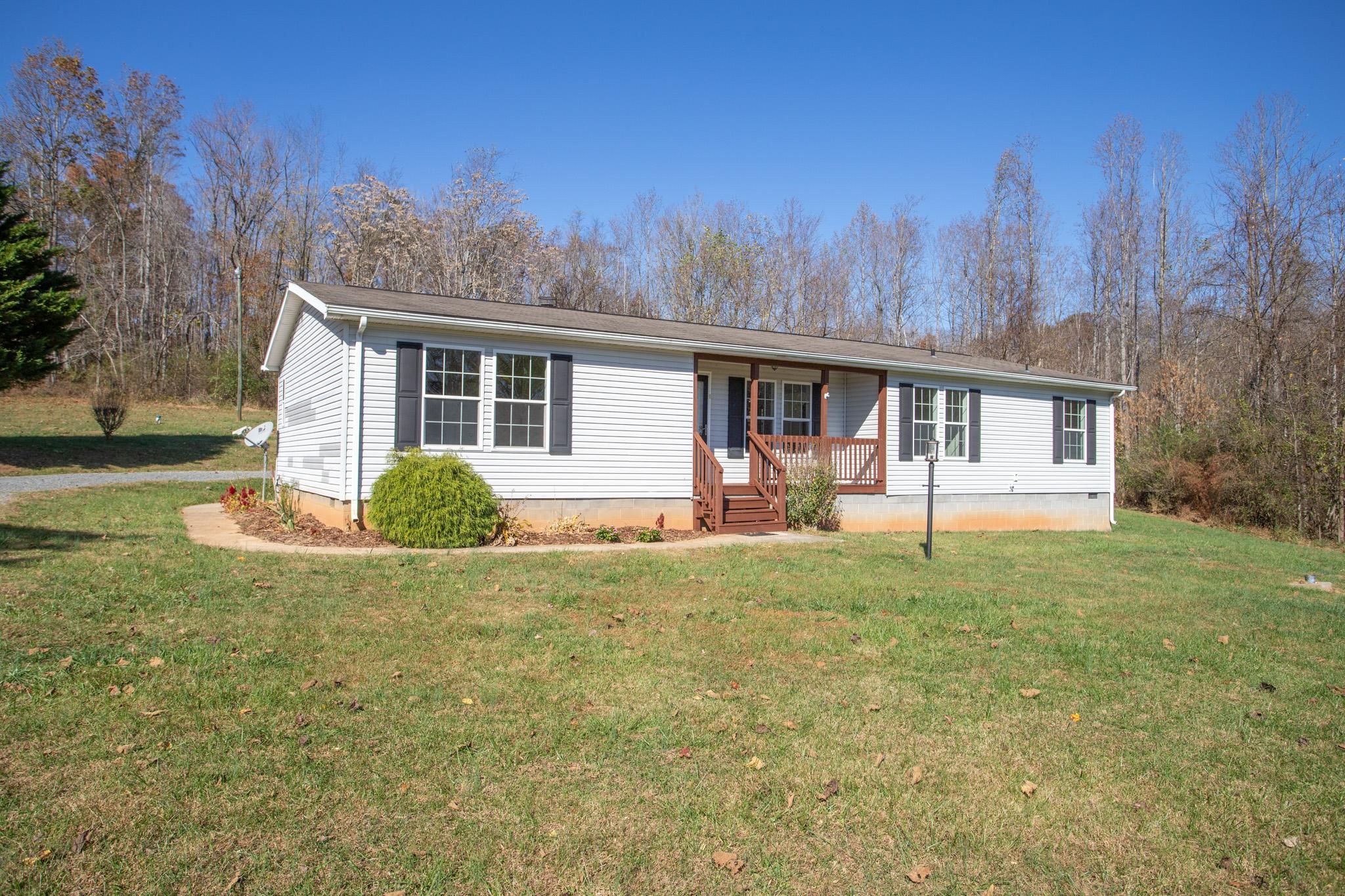 330 Montreal Lane, Shipman, VA 22971