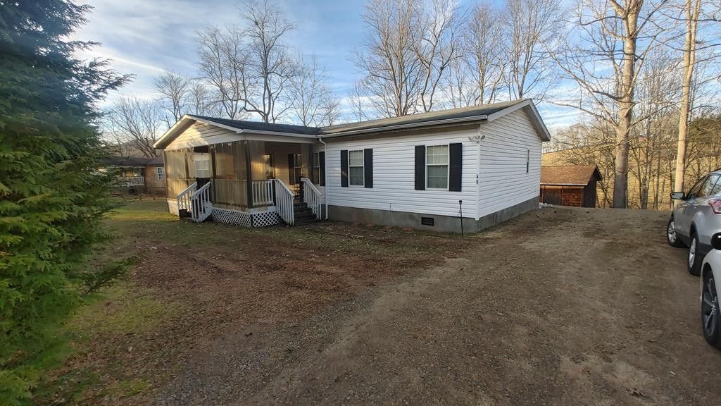 0.86 acres in Macon County, North Carolina