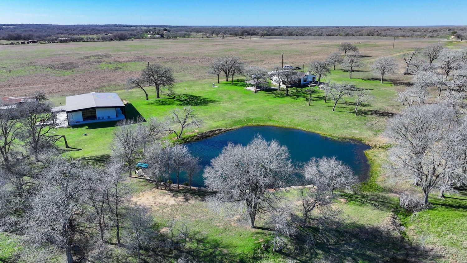 240 acres in Gonzales, TX, 78629