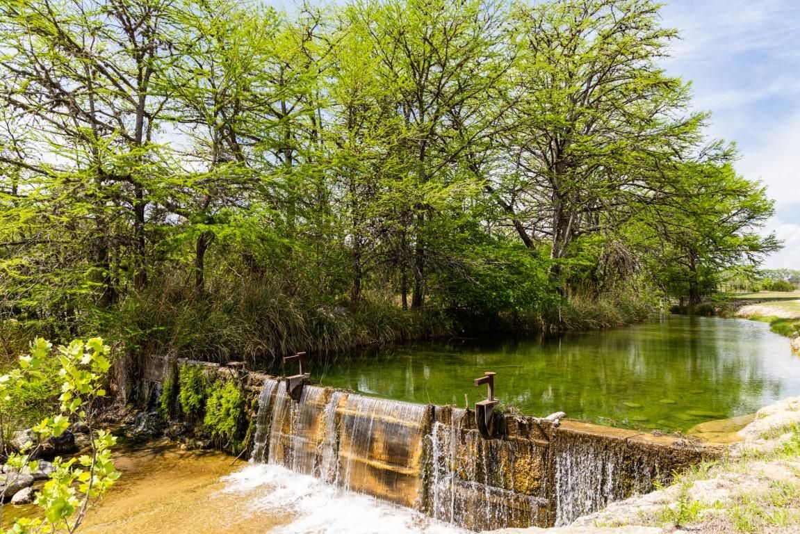 South Mill Creek Road, Vanderpool, TX 78885