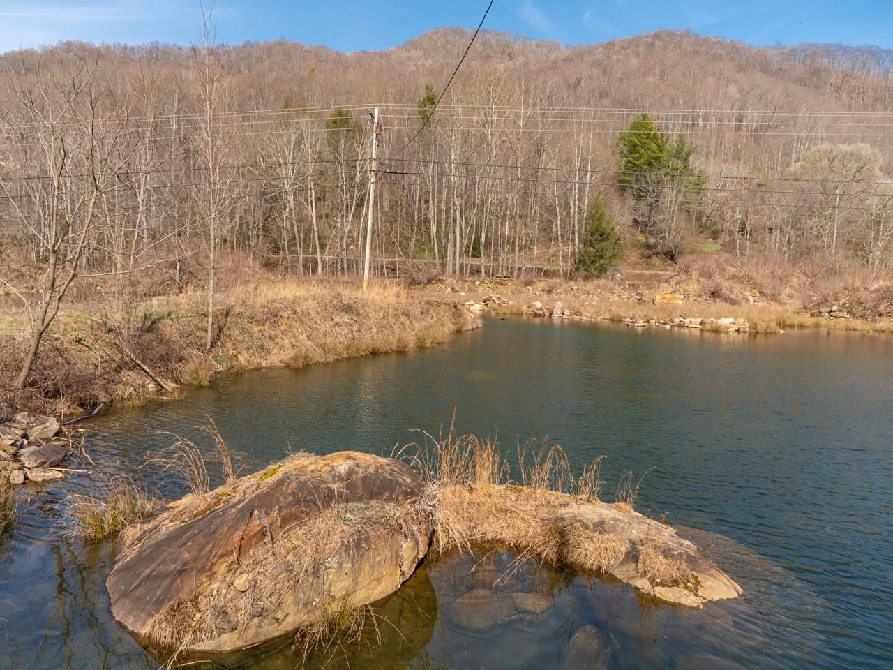 8.4 acres in Yancey County, North Carolina