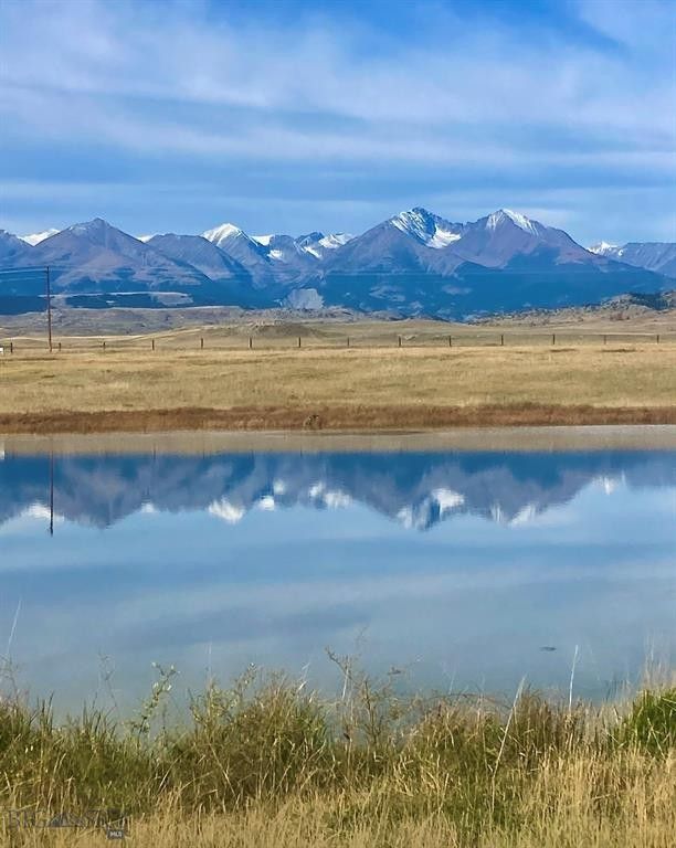 185 acres in Sweet Grass County, Montana