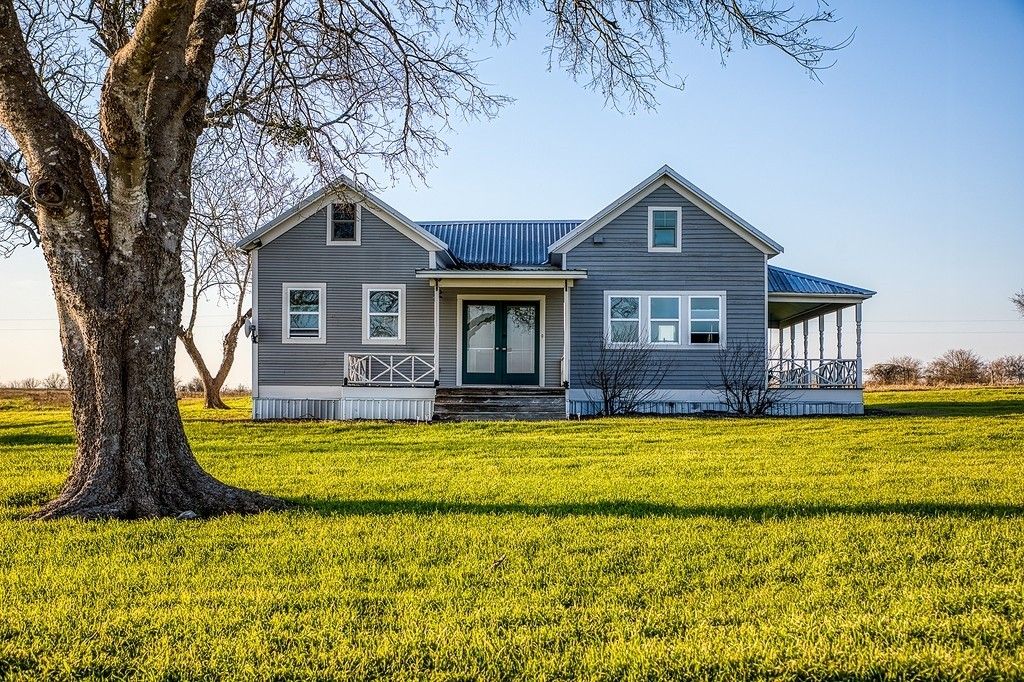 277 Nixon Lake Road, Burton, TX 77835 MLS 145435