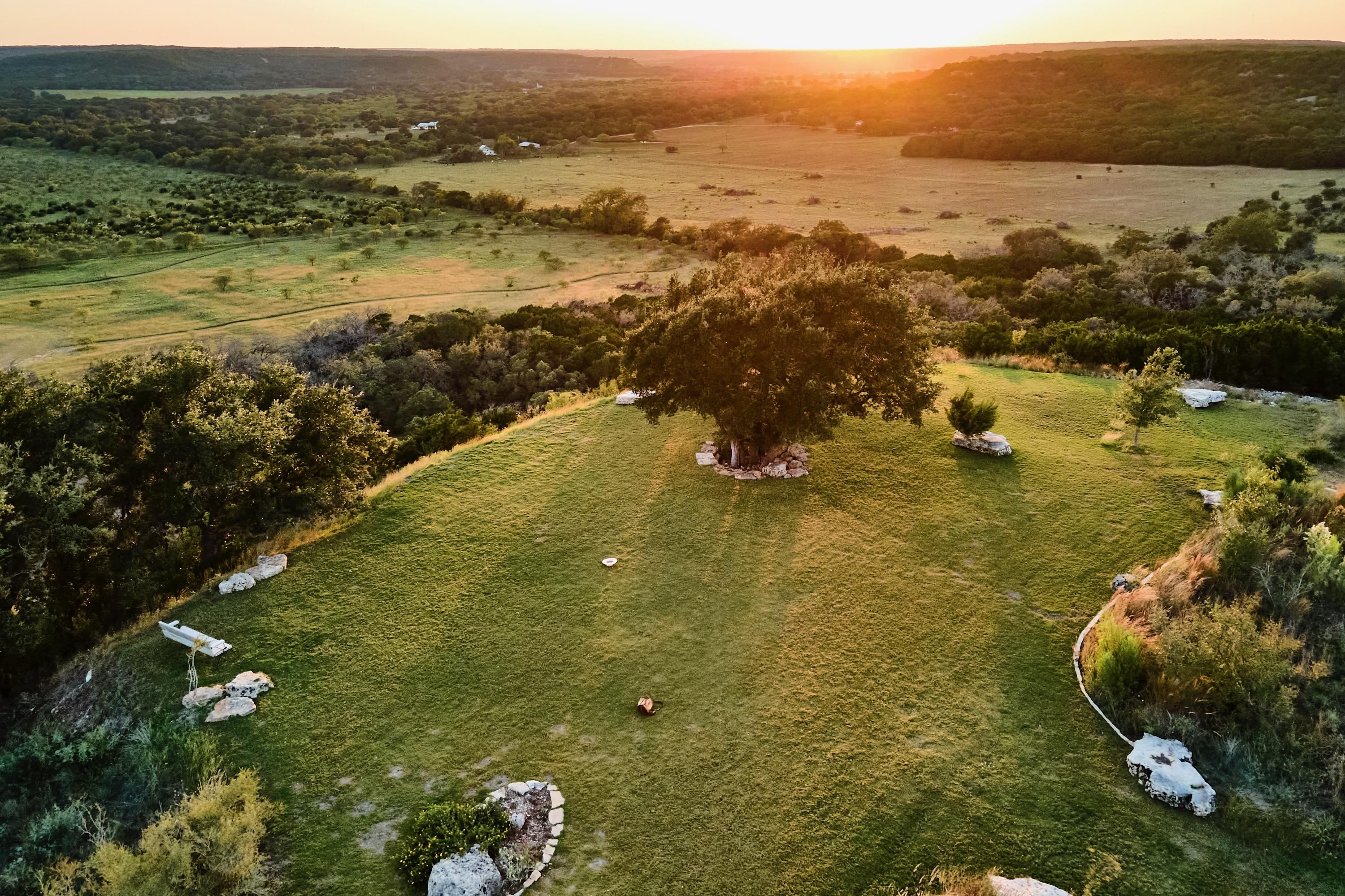 296 acres in Crabapple, TX, 78624