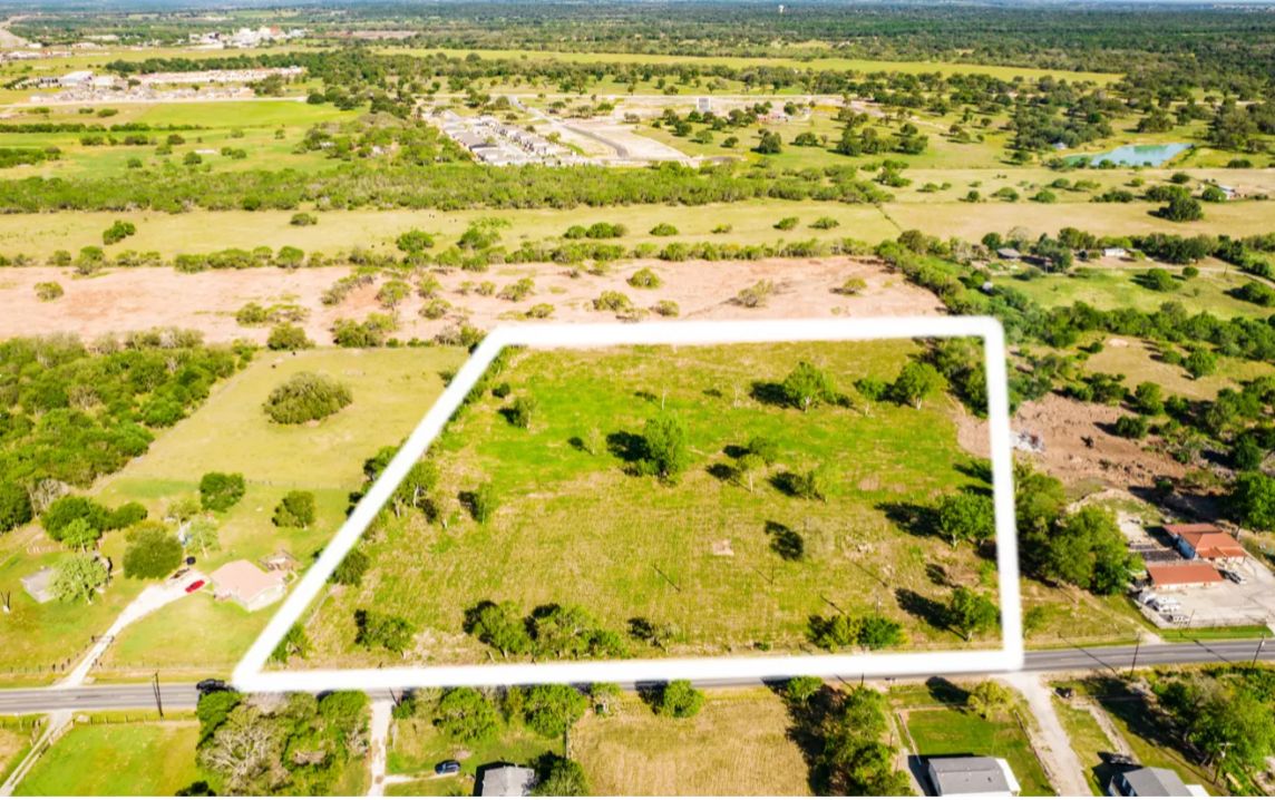 10 acres in Bexar County, Texas
