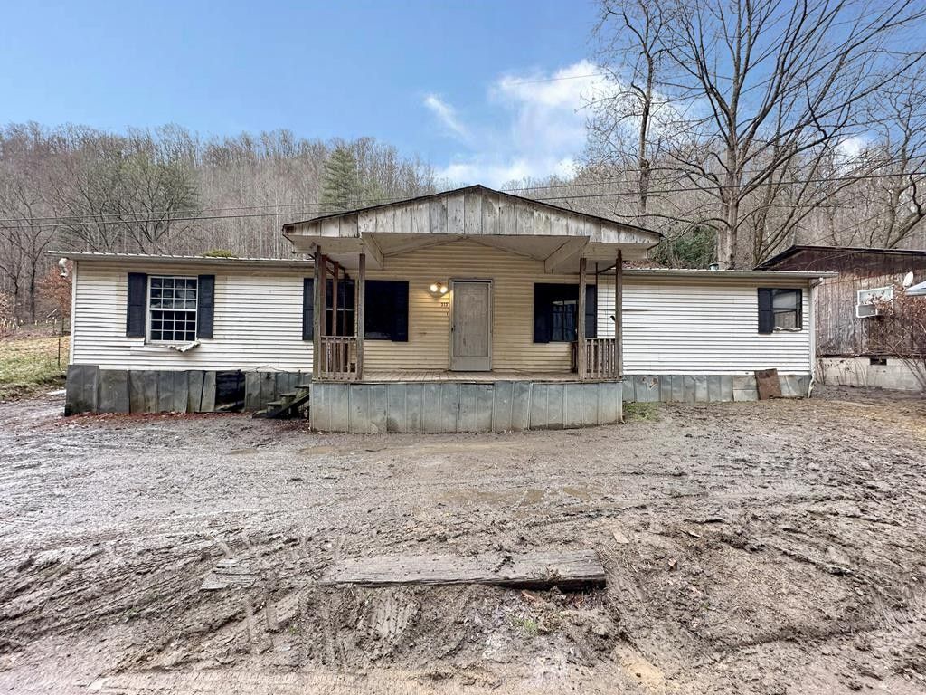 2.07 acres in Wyoming County, West Virginia