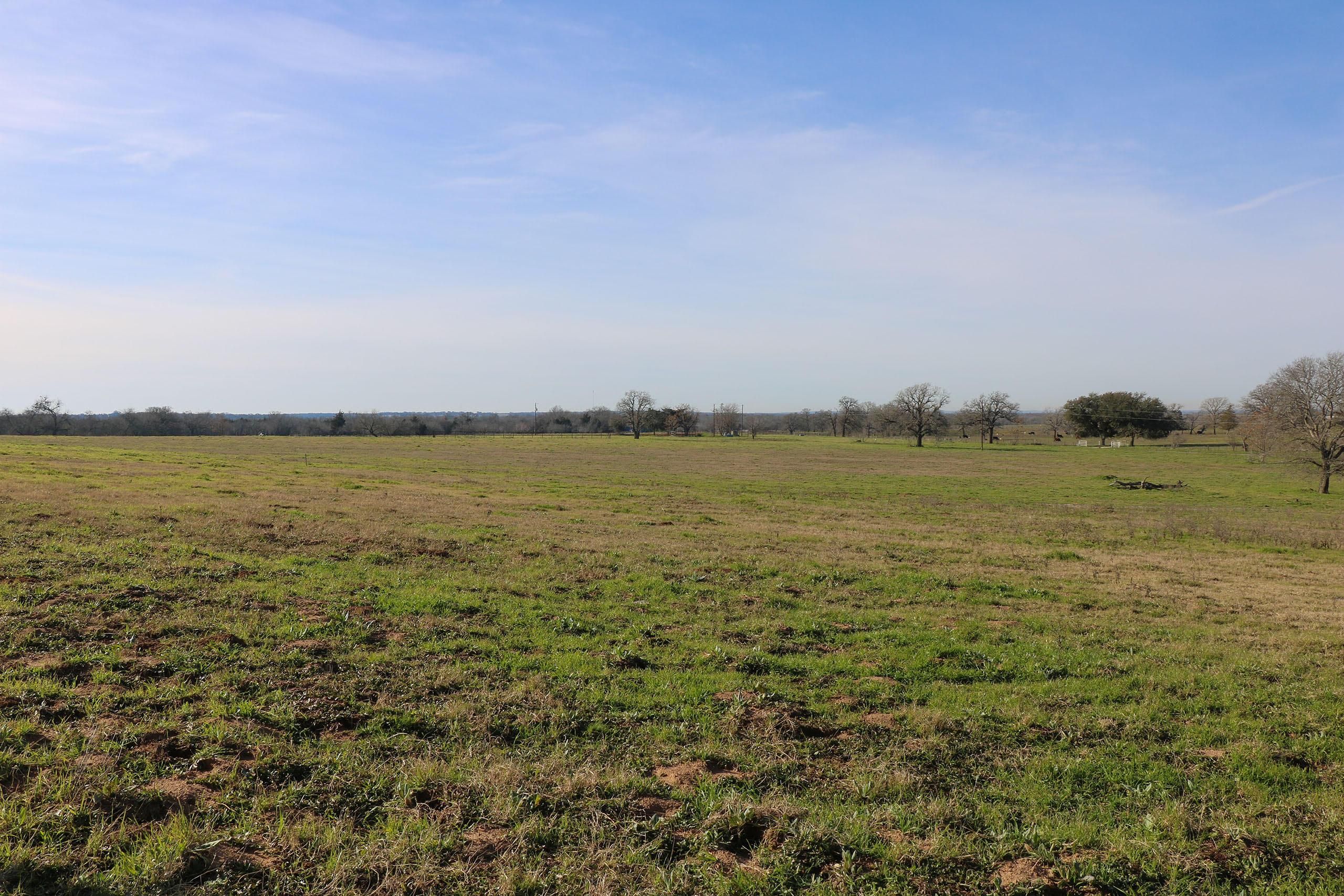 3.35 acres in Luling, TX, 78648
