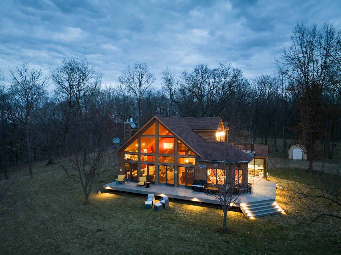 2296 Woodford Rd, Washburn, IL 61570