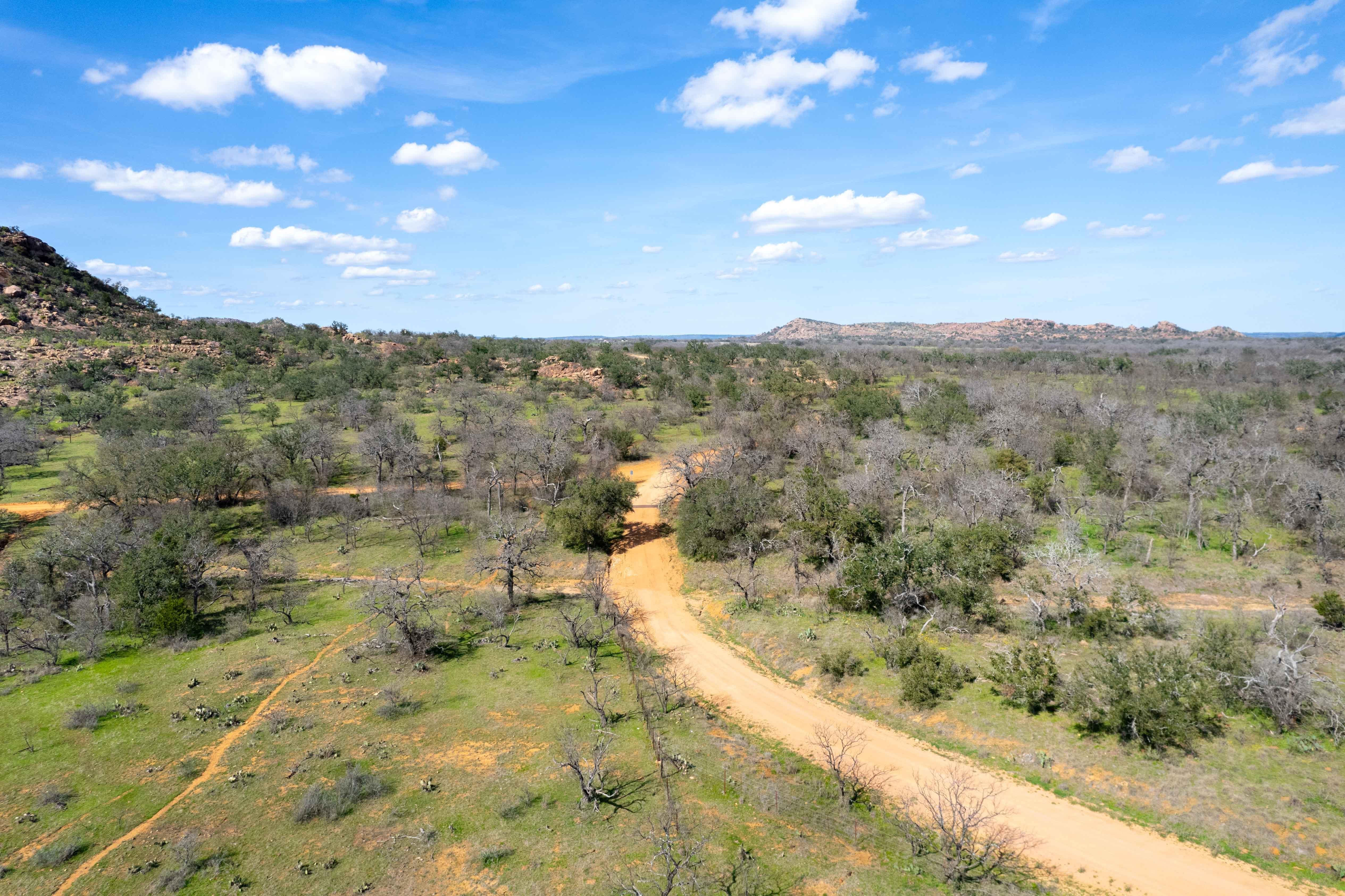 18248 Bode Peak Road, Pontotoc, TX 76869