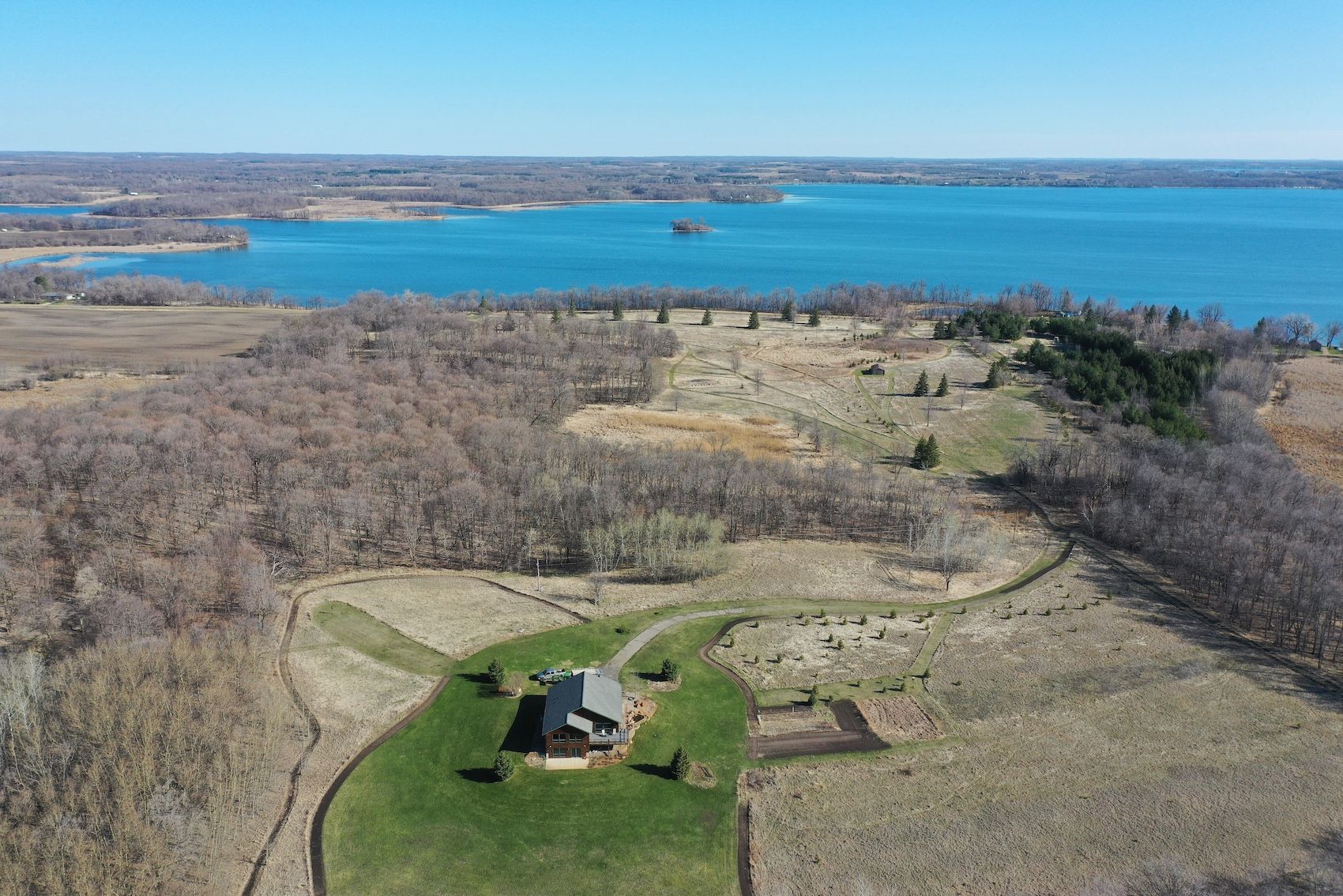 140 West Linden Street, Vergas, MN 56587