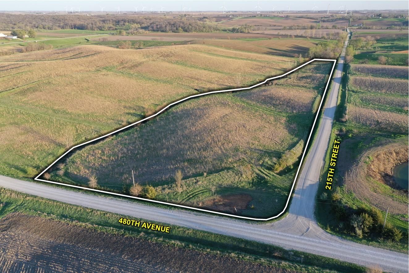 10 acres in Poweshiek County, Iowa