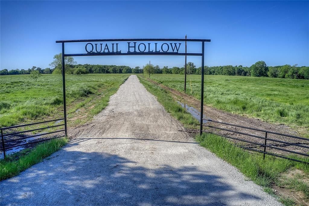 10.01 acres in Lamar County, Texas