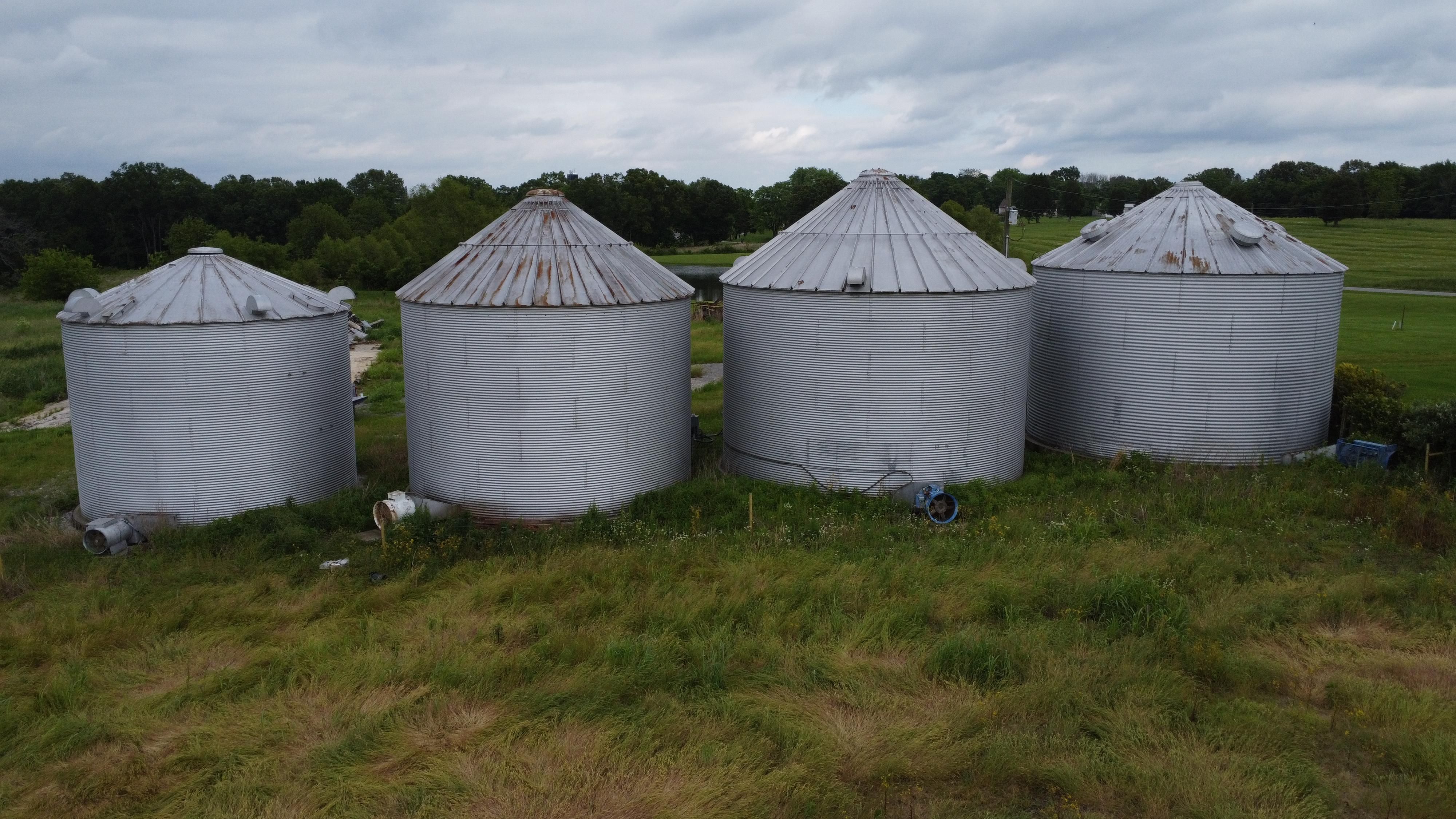 410 Rock Road, Eddyville, IL 62928