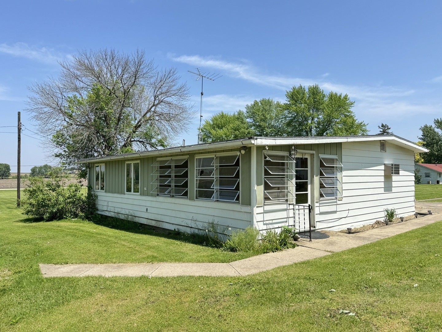 0.75 acres in Bureau County, Illinois