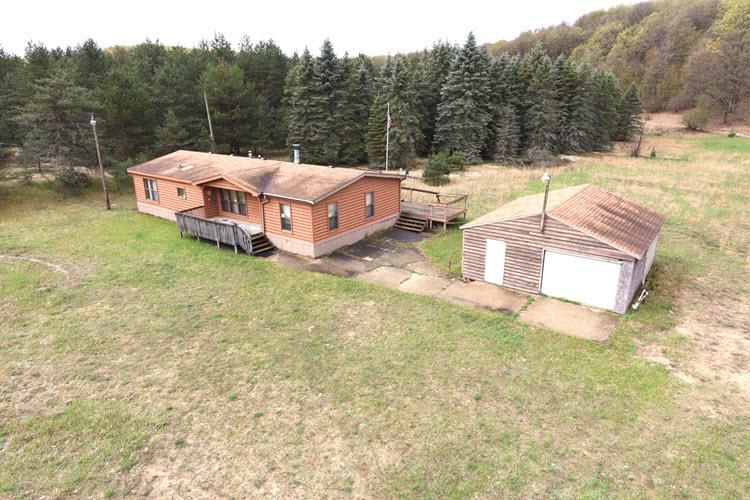 3749 North 29 1/4 Road, Mesick, MI 49668