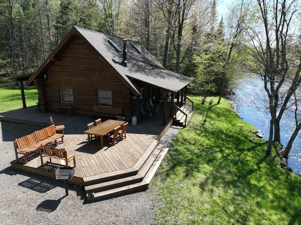 3939 Teegan Lane, Laona, WI 54541