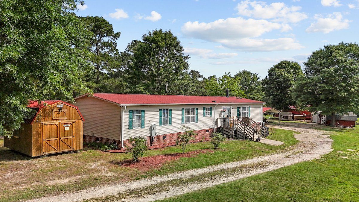 23 Furney Pearce Road, Zebulon, NC 27597