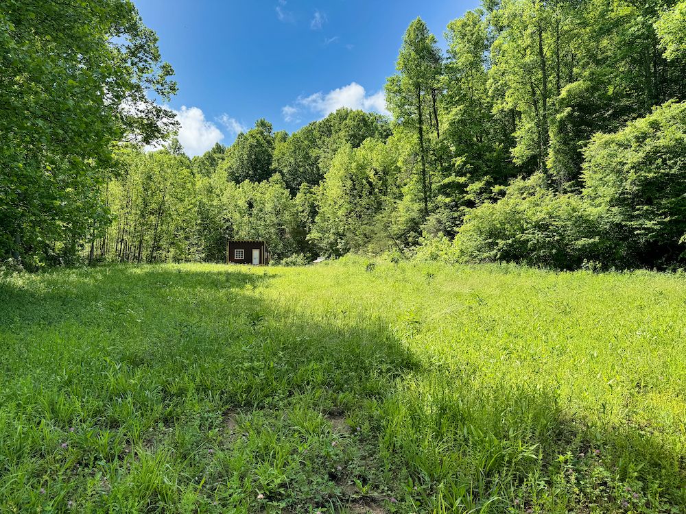 860 Adams Fork Road, bville, KY 41180