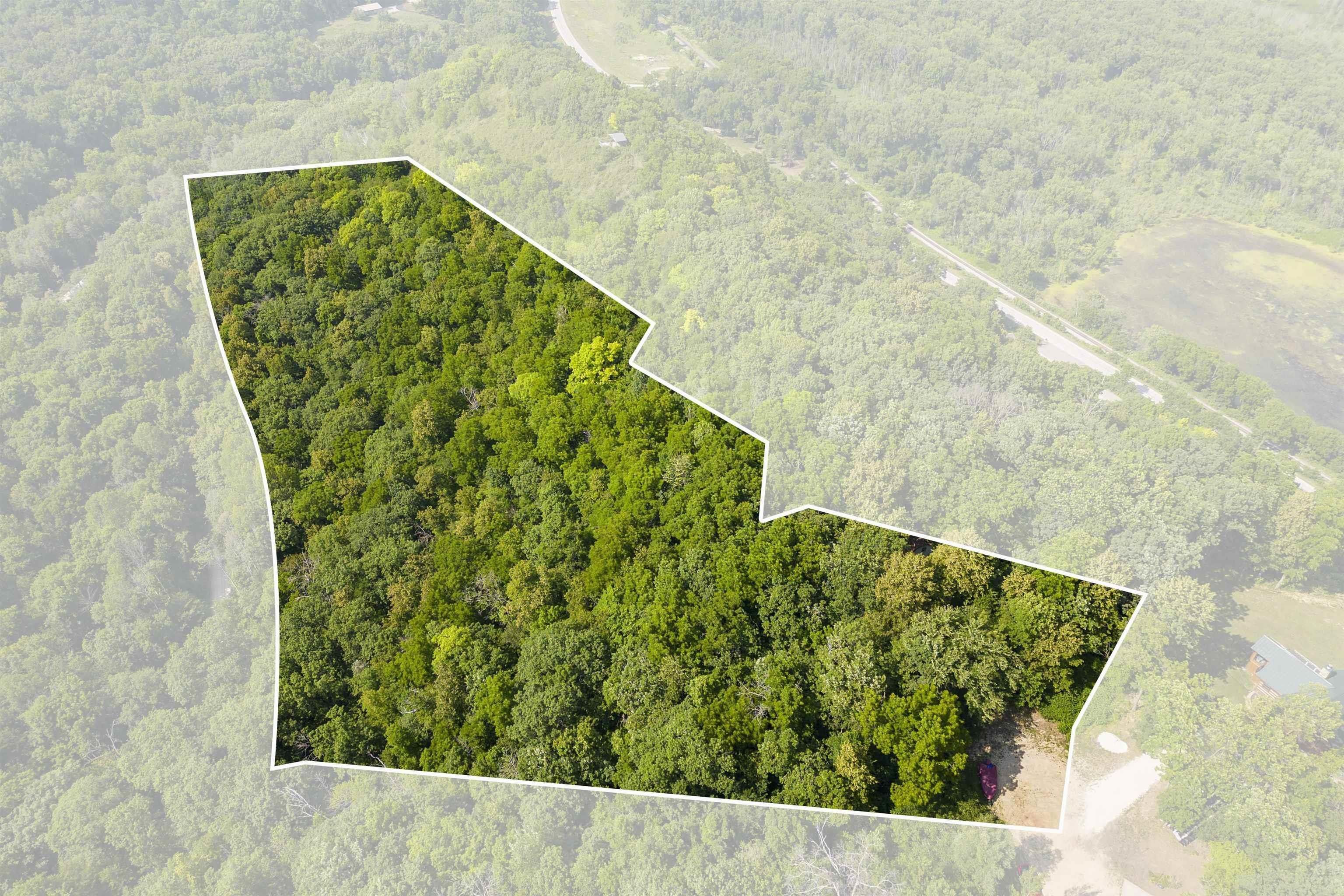 14.1 acres in Allamakee County, Iowa