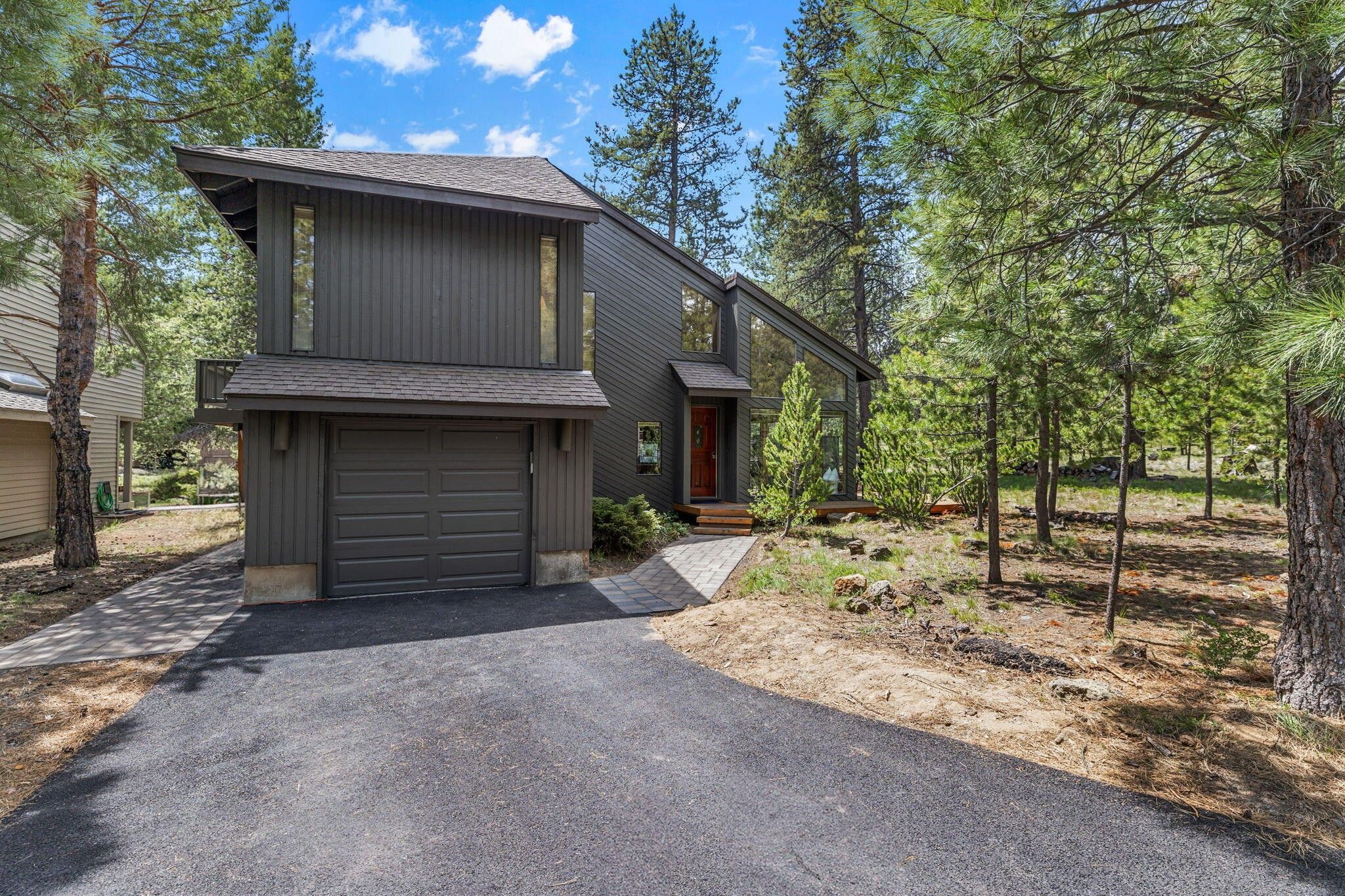18083 Redhill Lane, Sunriver, OR 97707 MLS 220183594