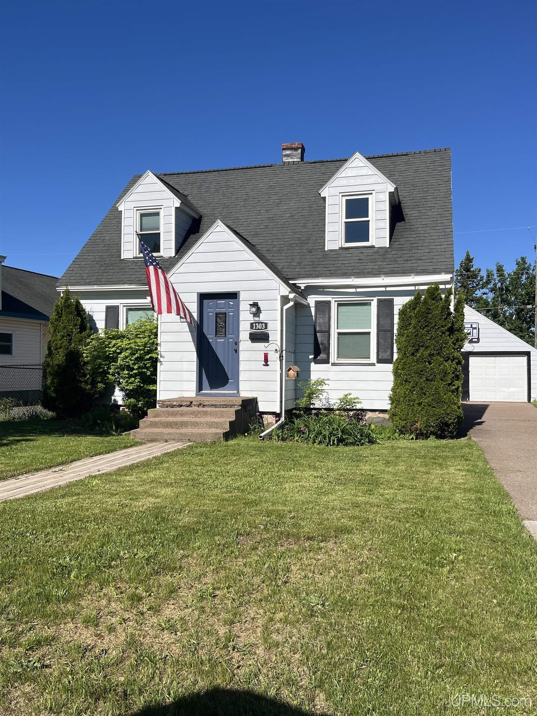 0.11 acres in Marquette County, Michigan