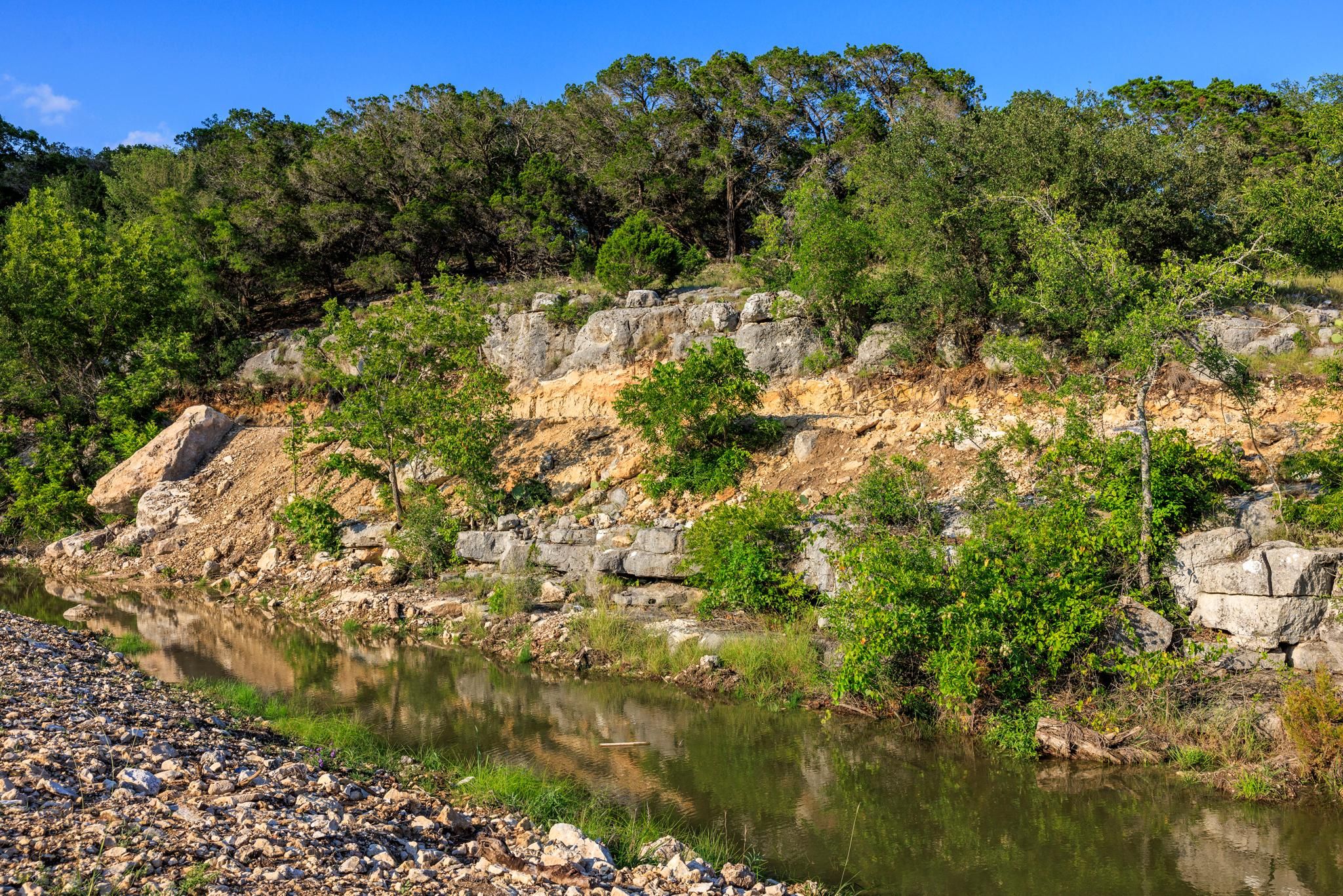 176 acres in Hunt, TX, 78024