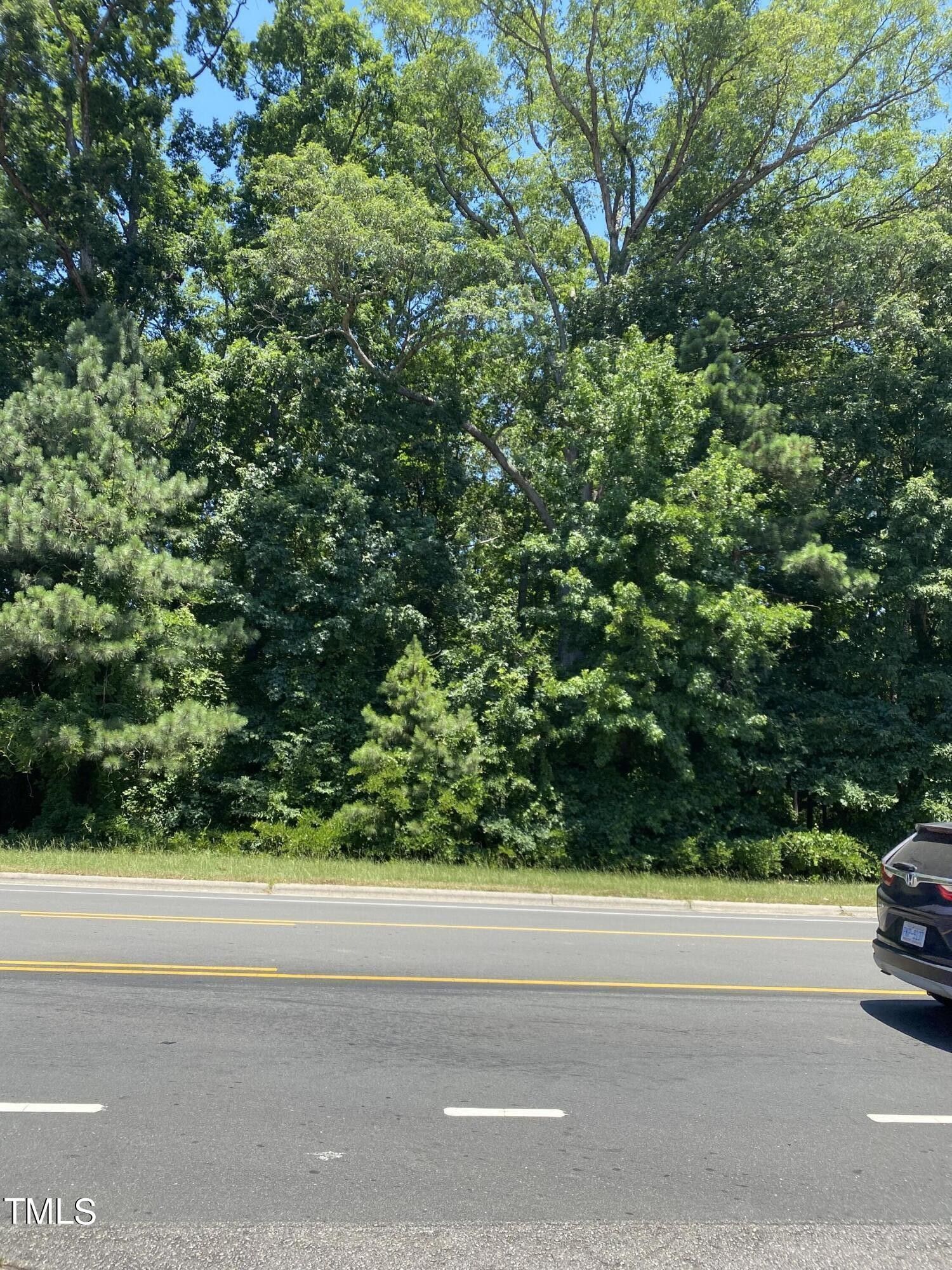 1914 N Pointe Drive, Durham, NC 27705 MLS 10038528