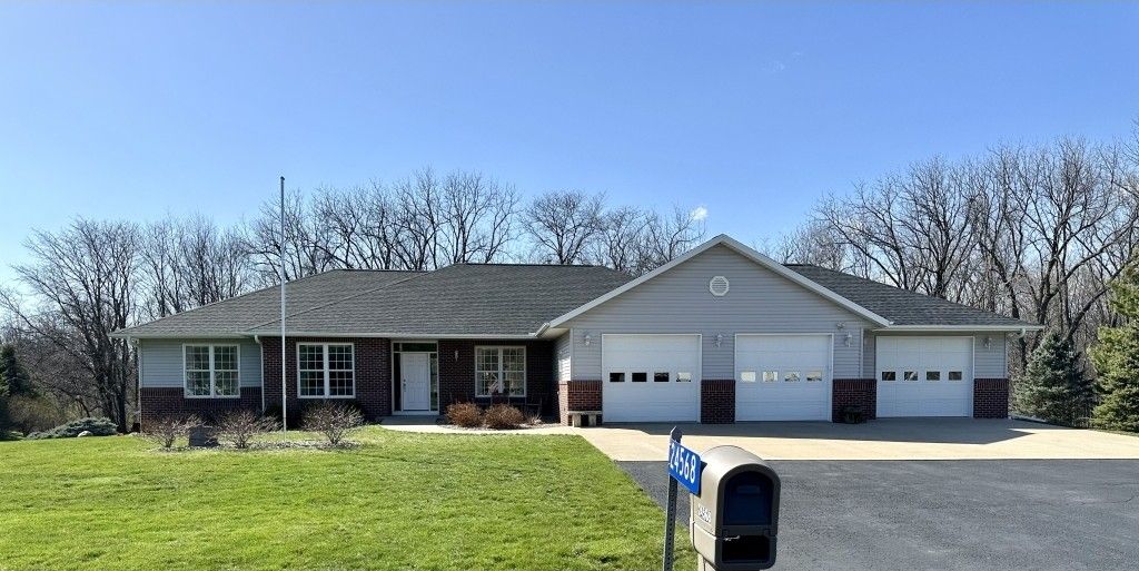 24568 110th Street, Anamosa, IA 52205 MLS 11316613