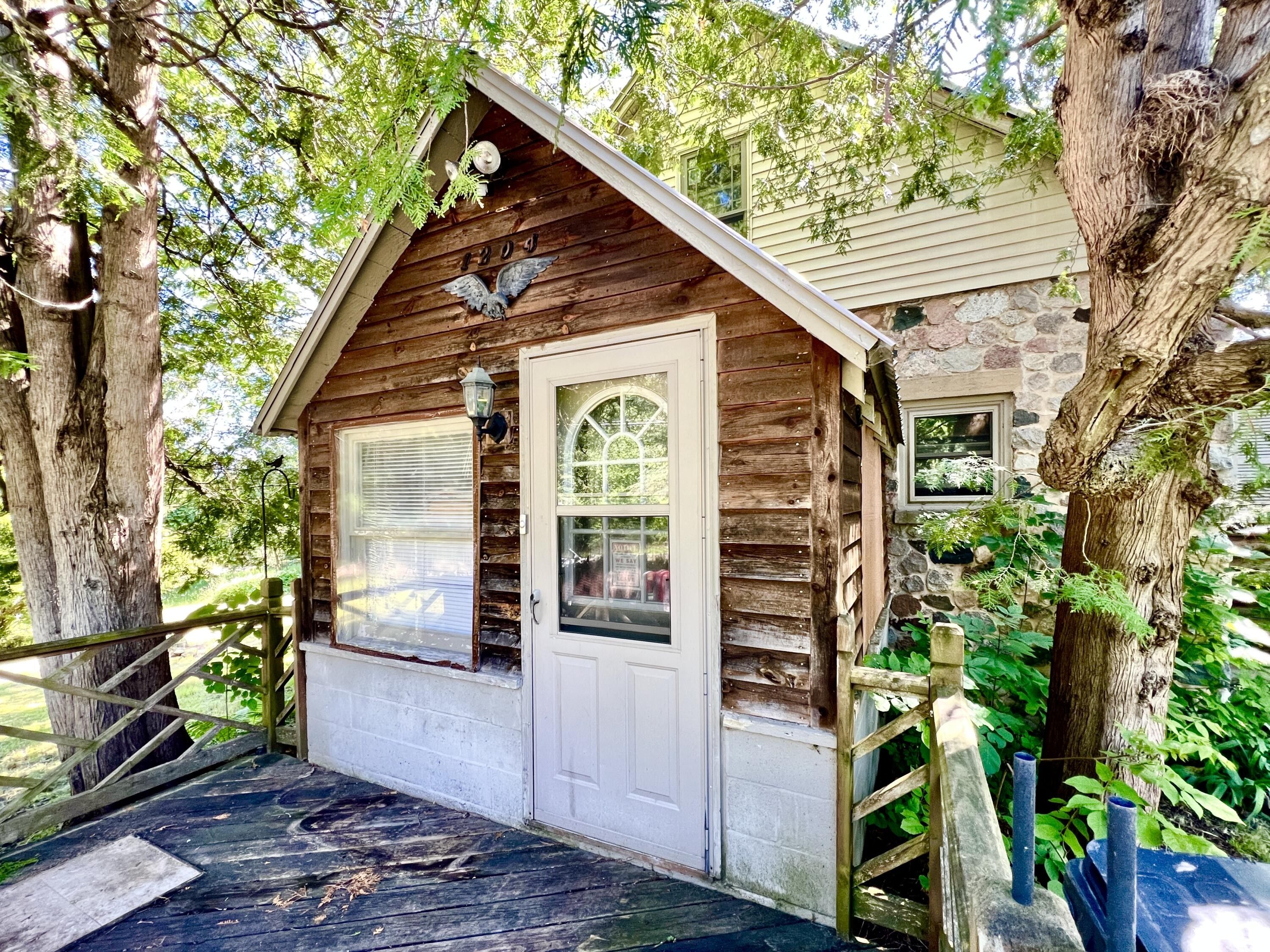 1204 NE Mullett Lake Road, Indian River, MI 49749 MLS 201830394