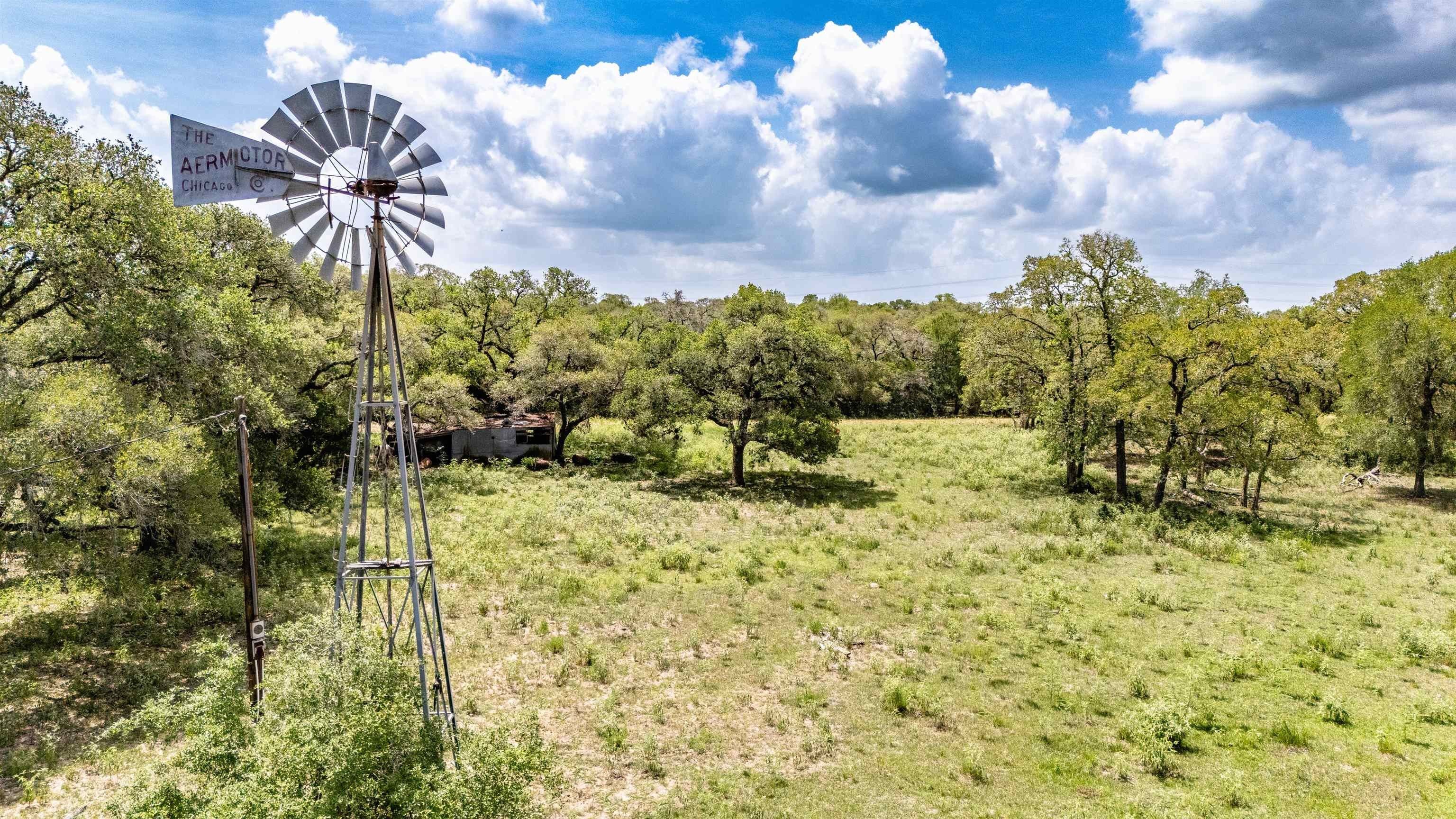 16552 FM 682, Yoakum, TX 77995 MLS 169489