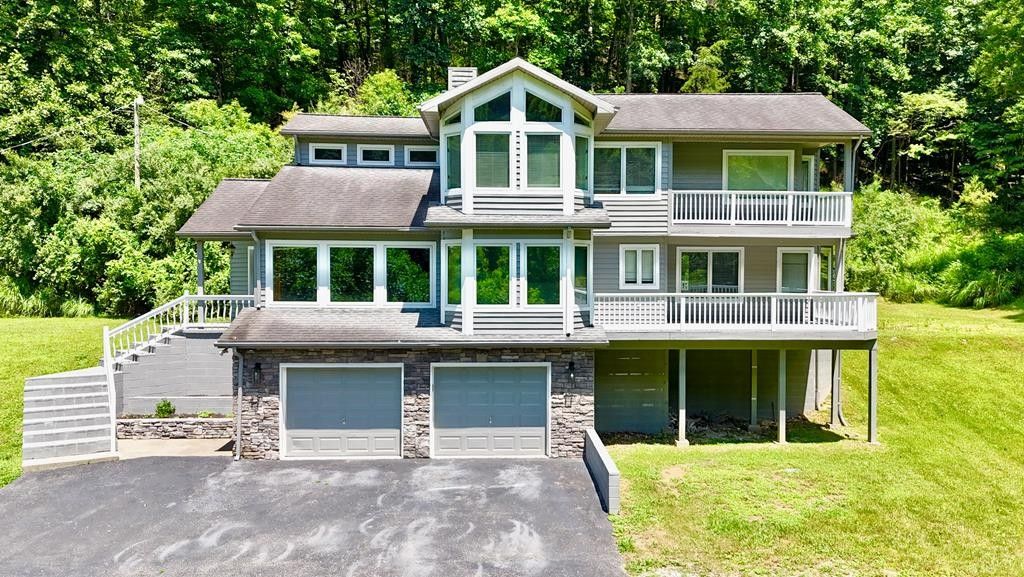 406 Kate Camp Branch, Forest Hills, KY 41527 MLS 122461