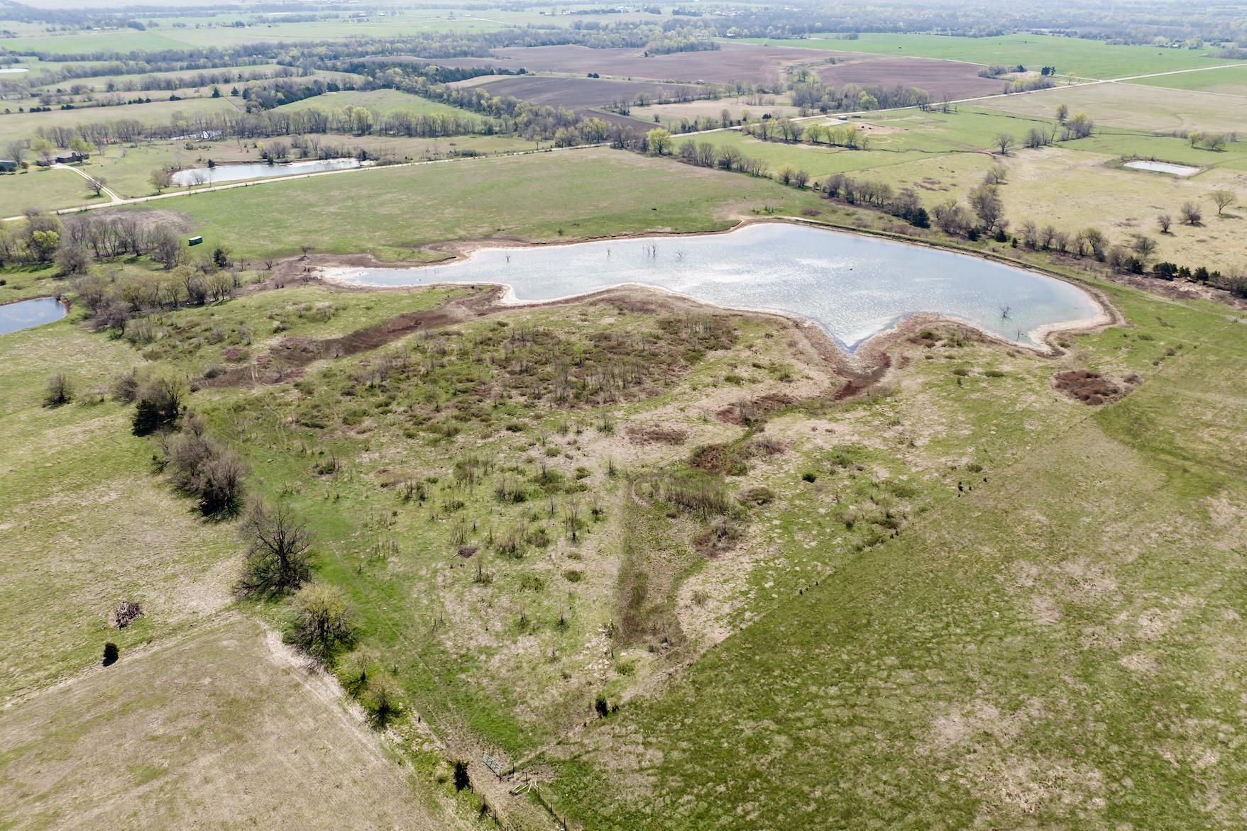 146 acres in Redfield, KS, 66769