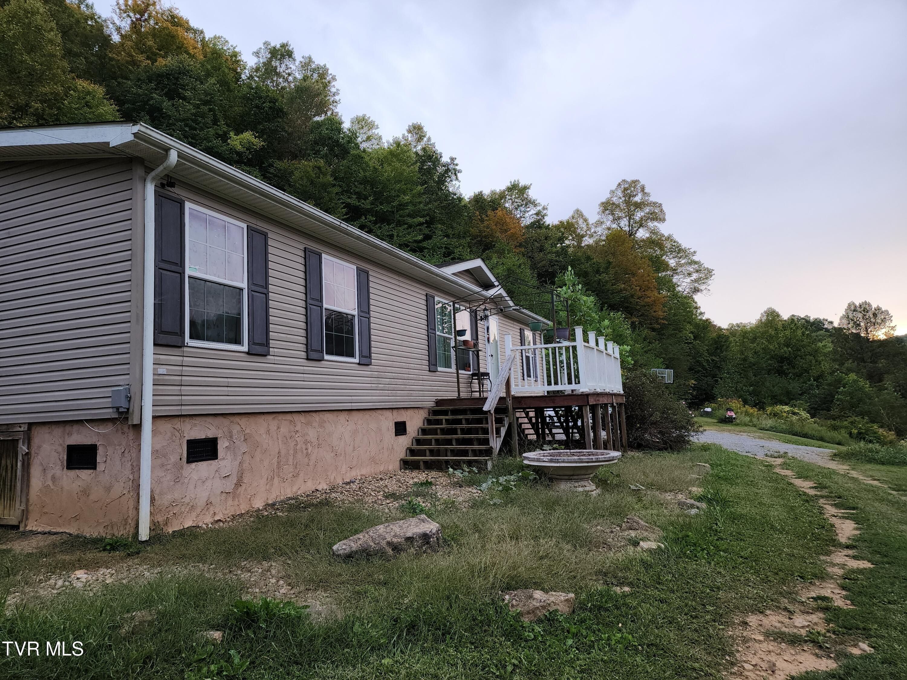 430 Patriot Drive, Duffield, VA 24244 MLS 9971355