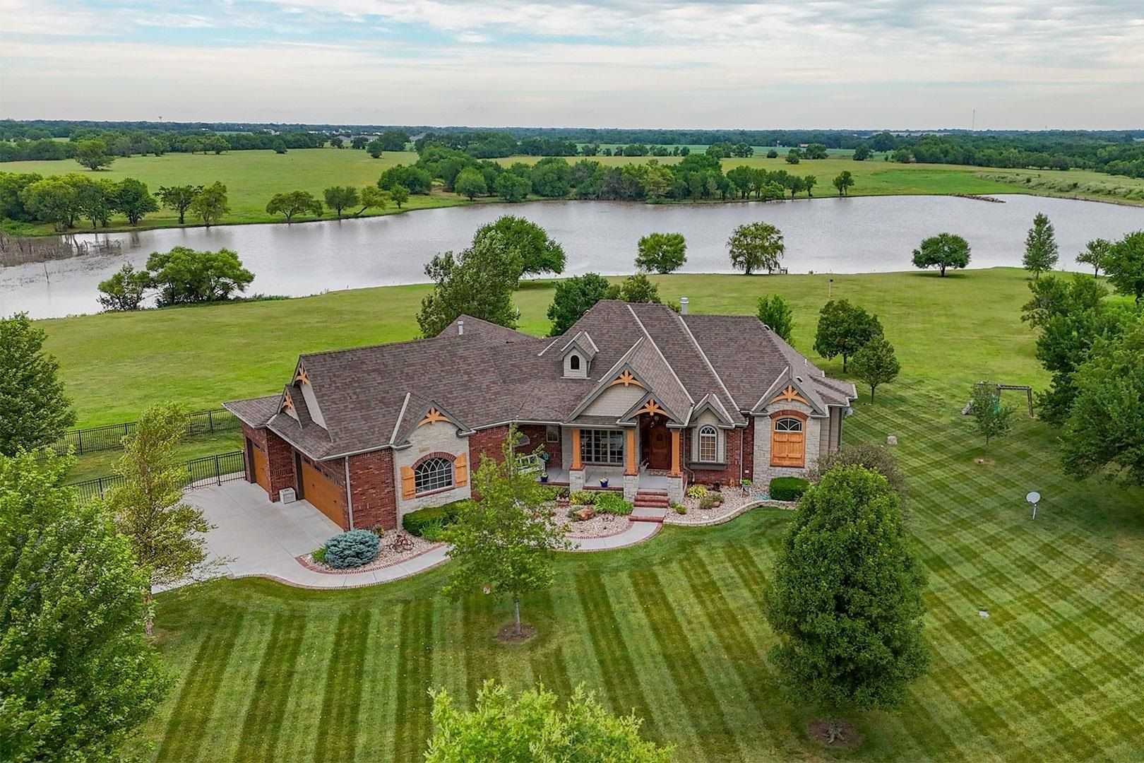 16660 SW 210th, Rose Hill, KS 67133 MLS 642108