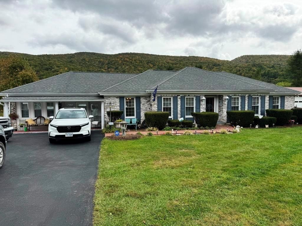 5700 Grapefield Rd, Bastian, VA 24314 MLS 97599