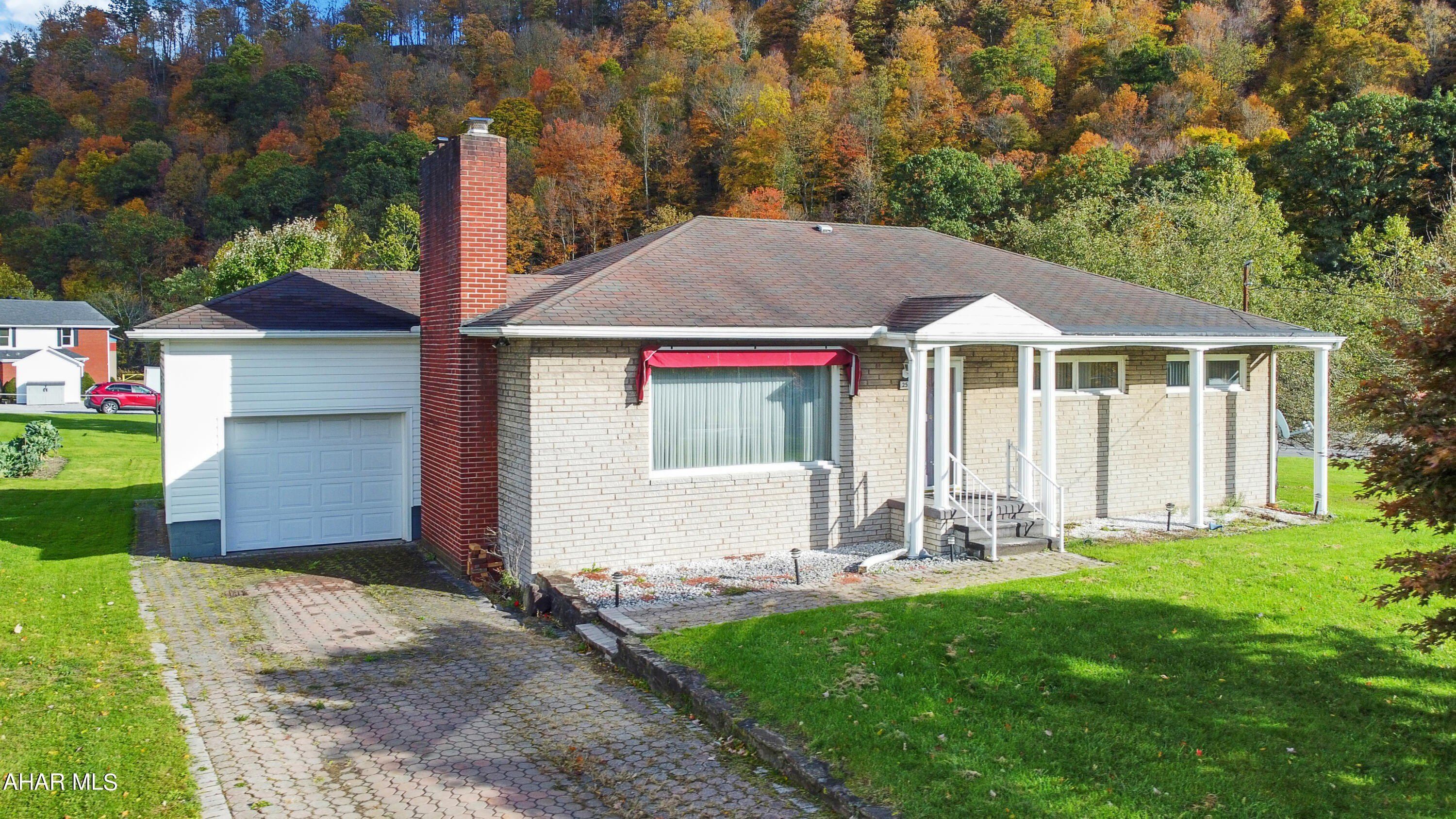 255 Croyle Street, Summerhill, PA 15958 MLS 75947