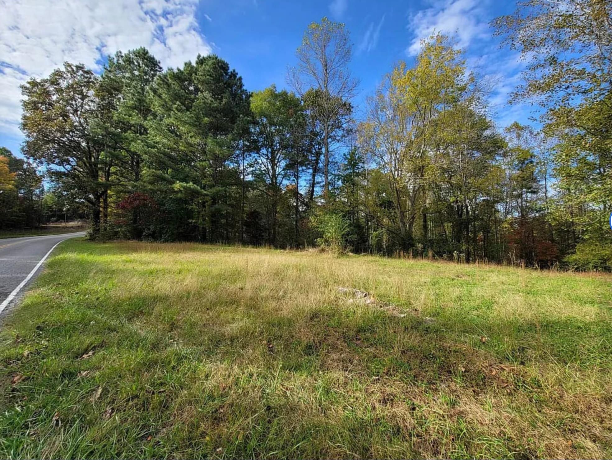 2642 Mt Carmel Rd, Camden, TN 38320