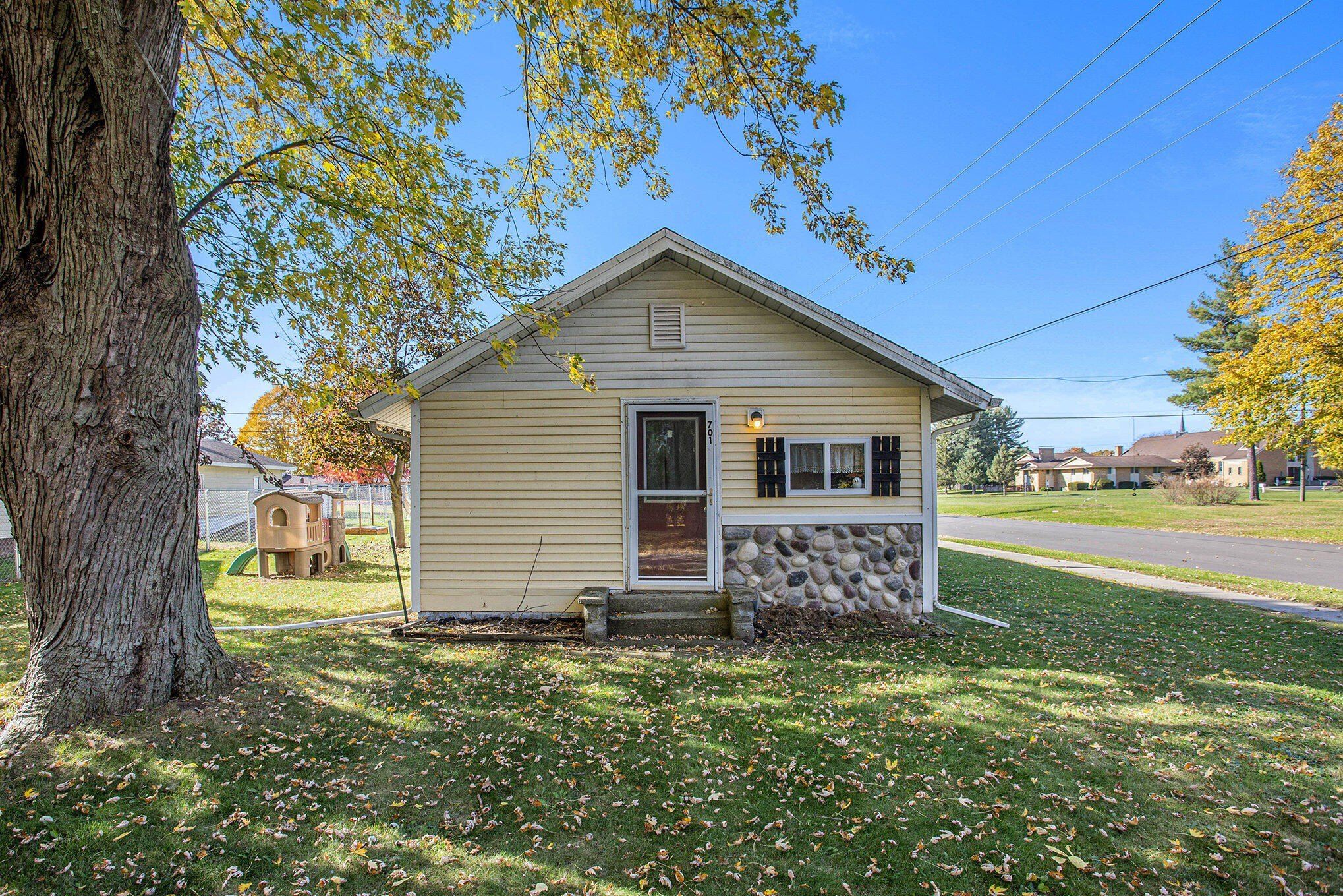 701 S Grant Ave Avenue, Three Rivers, MI 49093 MLS 24055288