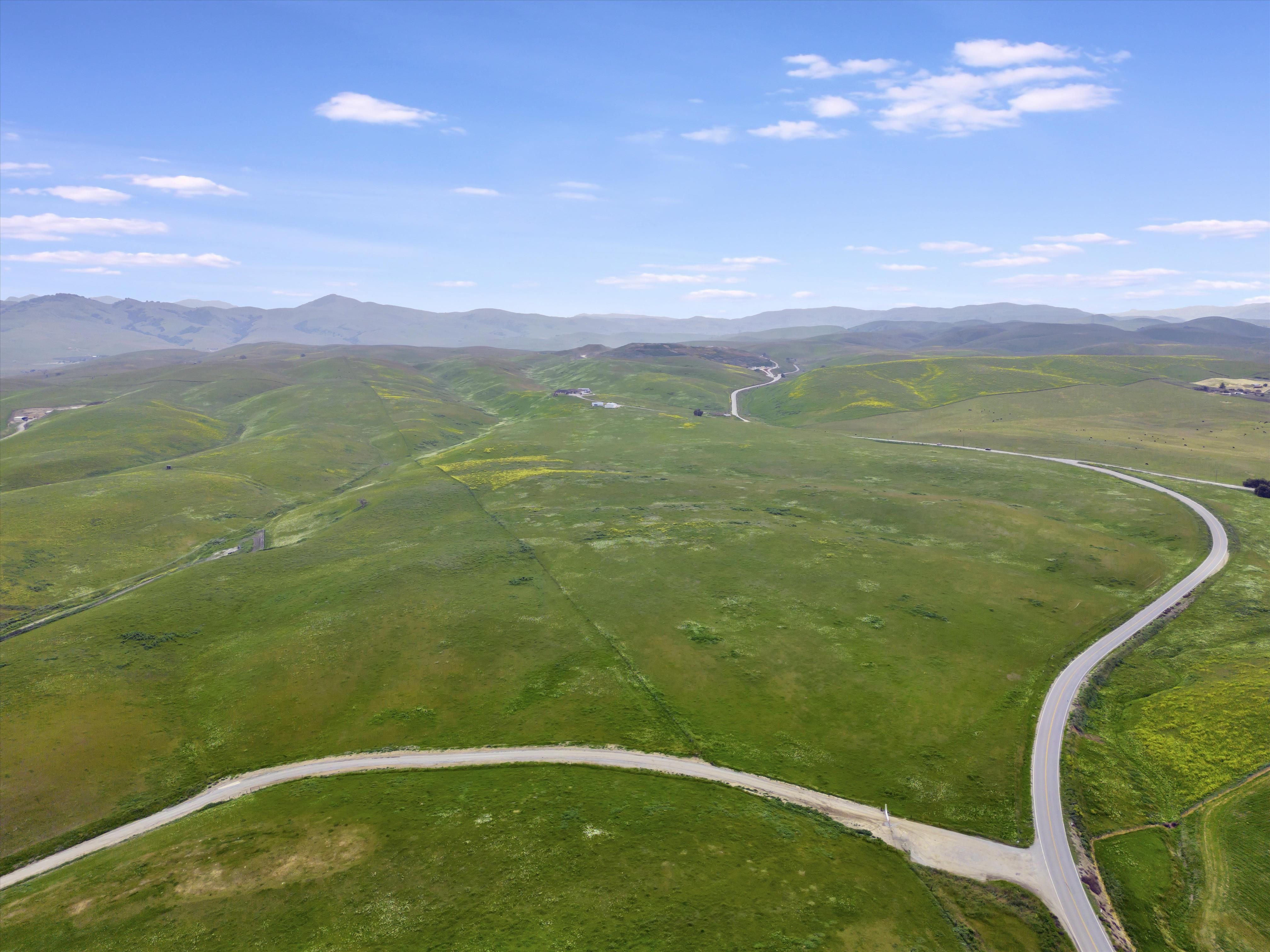 2000 John Smith Road, Hollister, CA 95023 MLS ML81973364