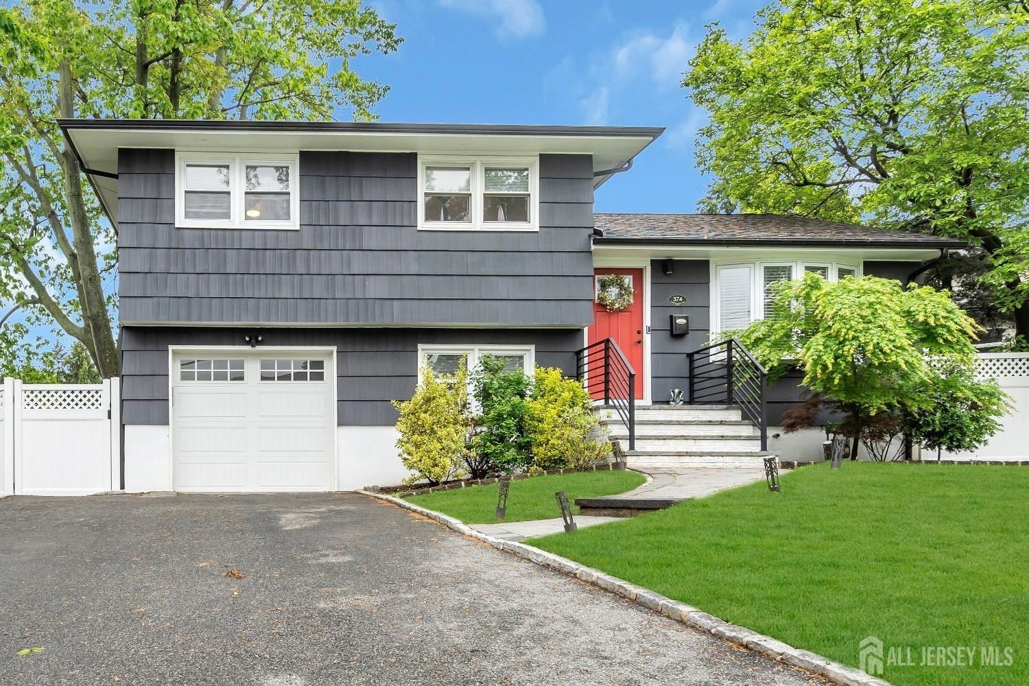 374 Nottingham Way, Union, NJ 07083 | MLS: 2513309R | Land.com