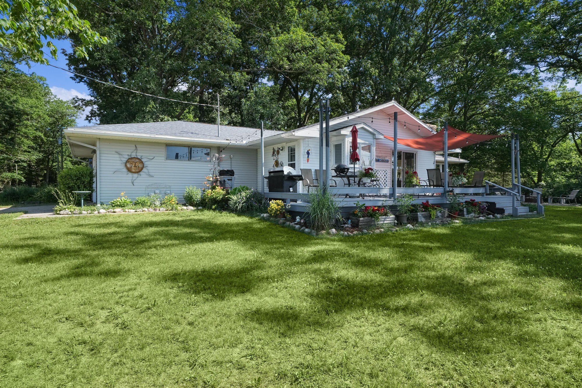 11560 Thrush Drive Lakeview MI - 1 5601459857