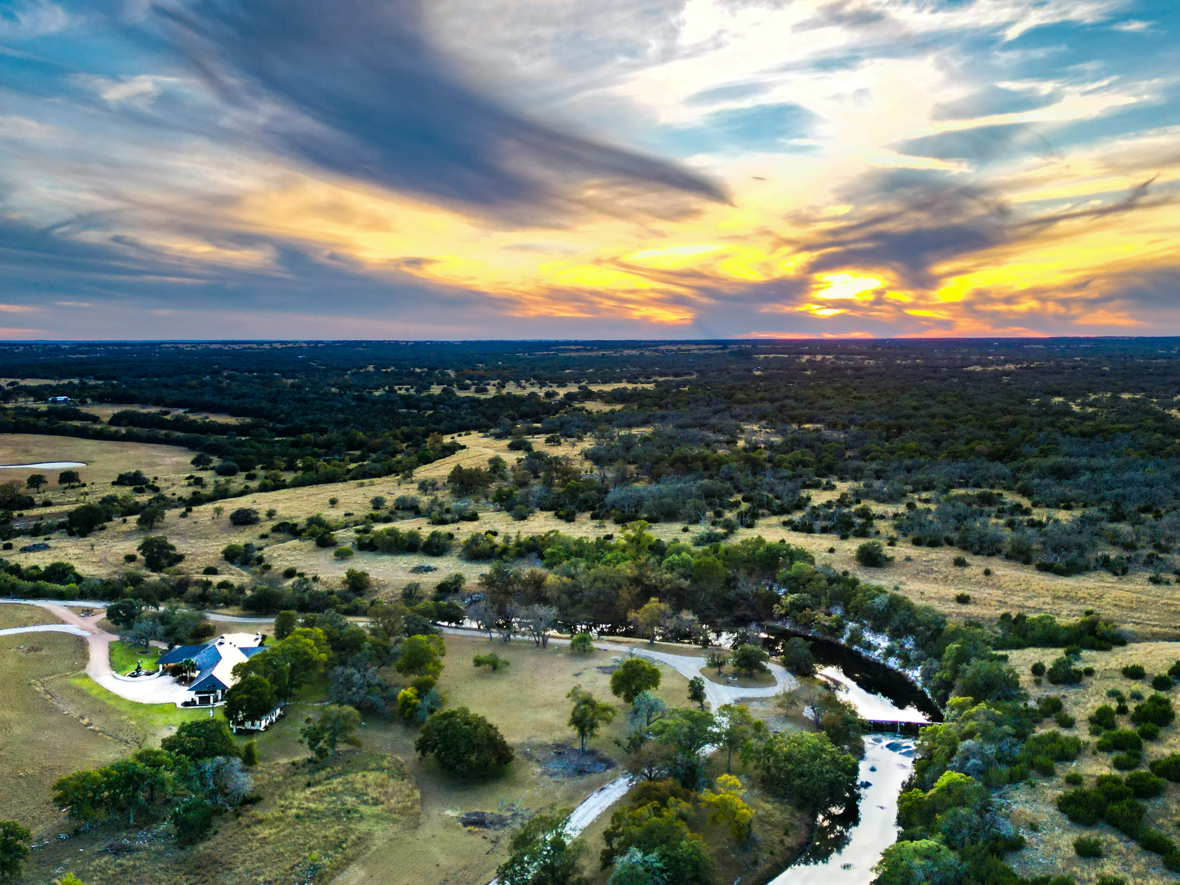 Lakefront Properties for Sale in Gillespie County, Texas 10