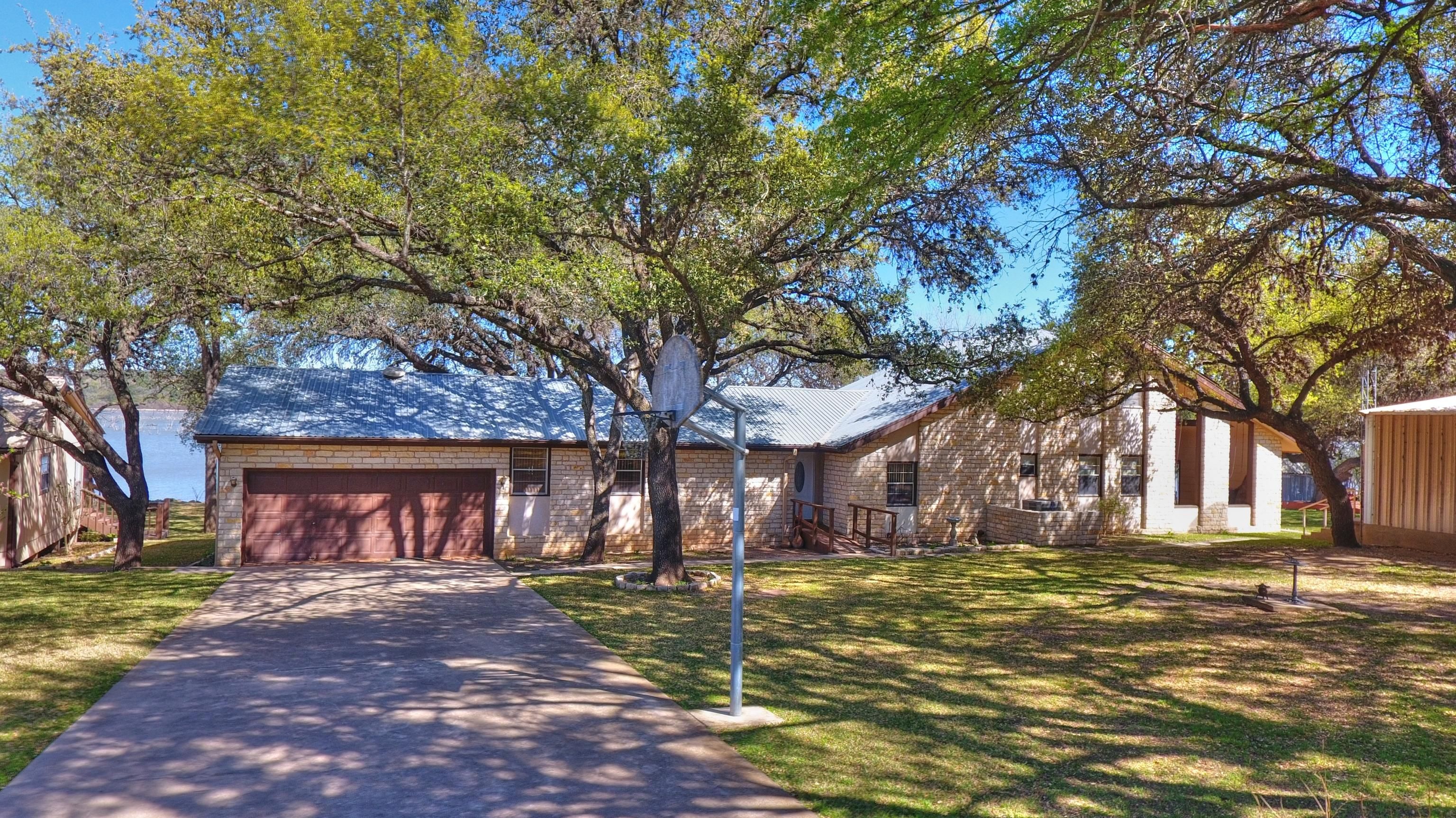 1.03 acres in Llano County, Texas