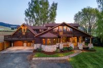 Property in Hood River County, Oregon