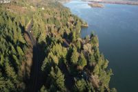 Lakefront Property for sale in Wahkiakum County, Washington