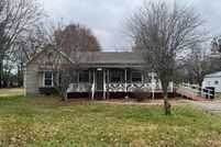 Property for sale in Wayne County, Illinois