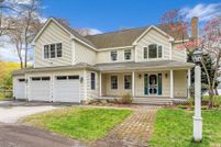 Lakefront Property for sale in Middlesex County, Massachusetts