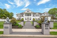 Property for sale in Suffolk County, New York