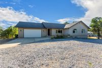 Lakefront Property for sale in Shasta County, California